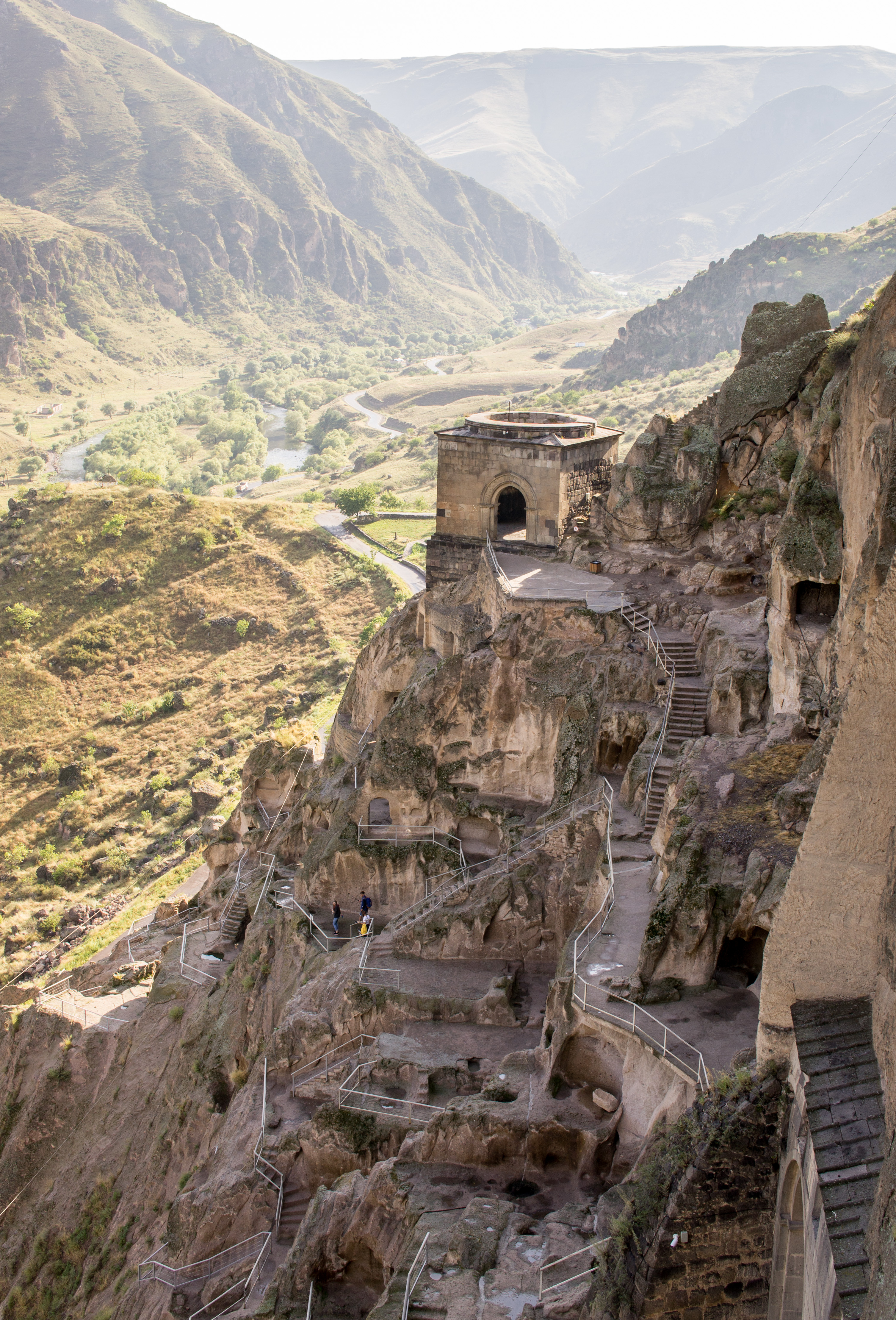 Reiseziel Europa, Georgien, Höhlenstadt  Vardzia
